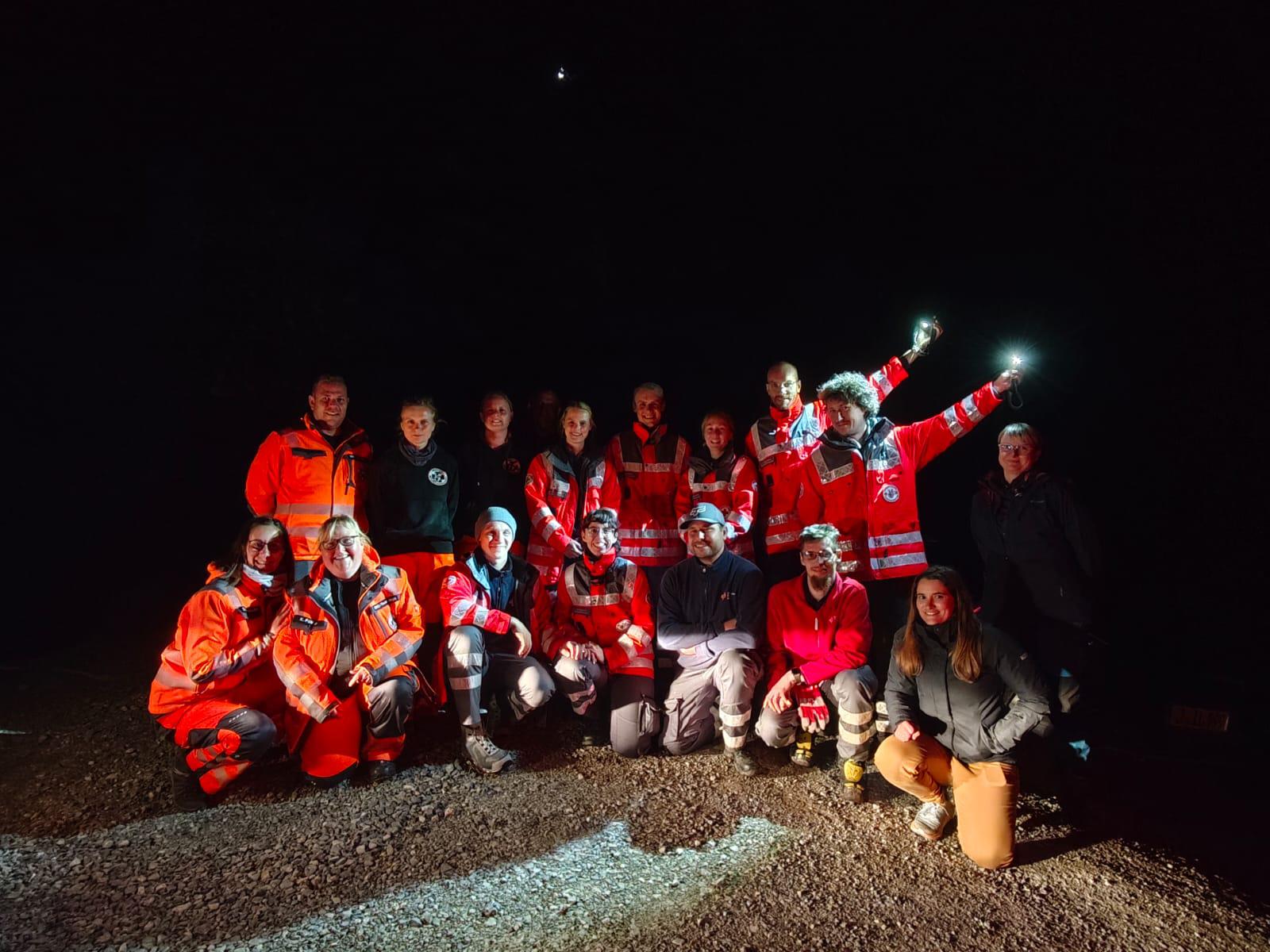 Gemeinschaftsnachttraining der DRK Rettungshundestaffel Jena und der Teamdogs.